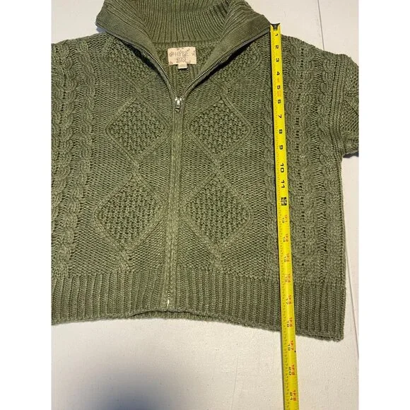 Olive Green Cropped Cable Knit Sweater With Diamond Pattern & Full Zipper - Picture 5 of 10
